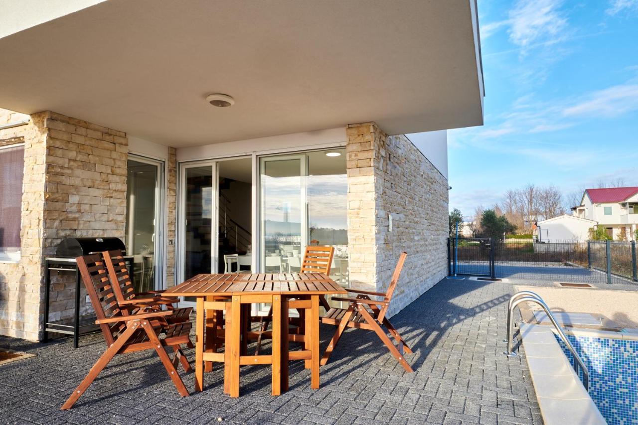 Villa Miri II Privlaka  Buitenkant foto